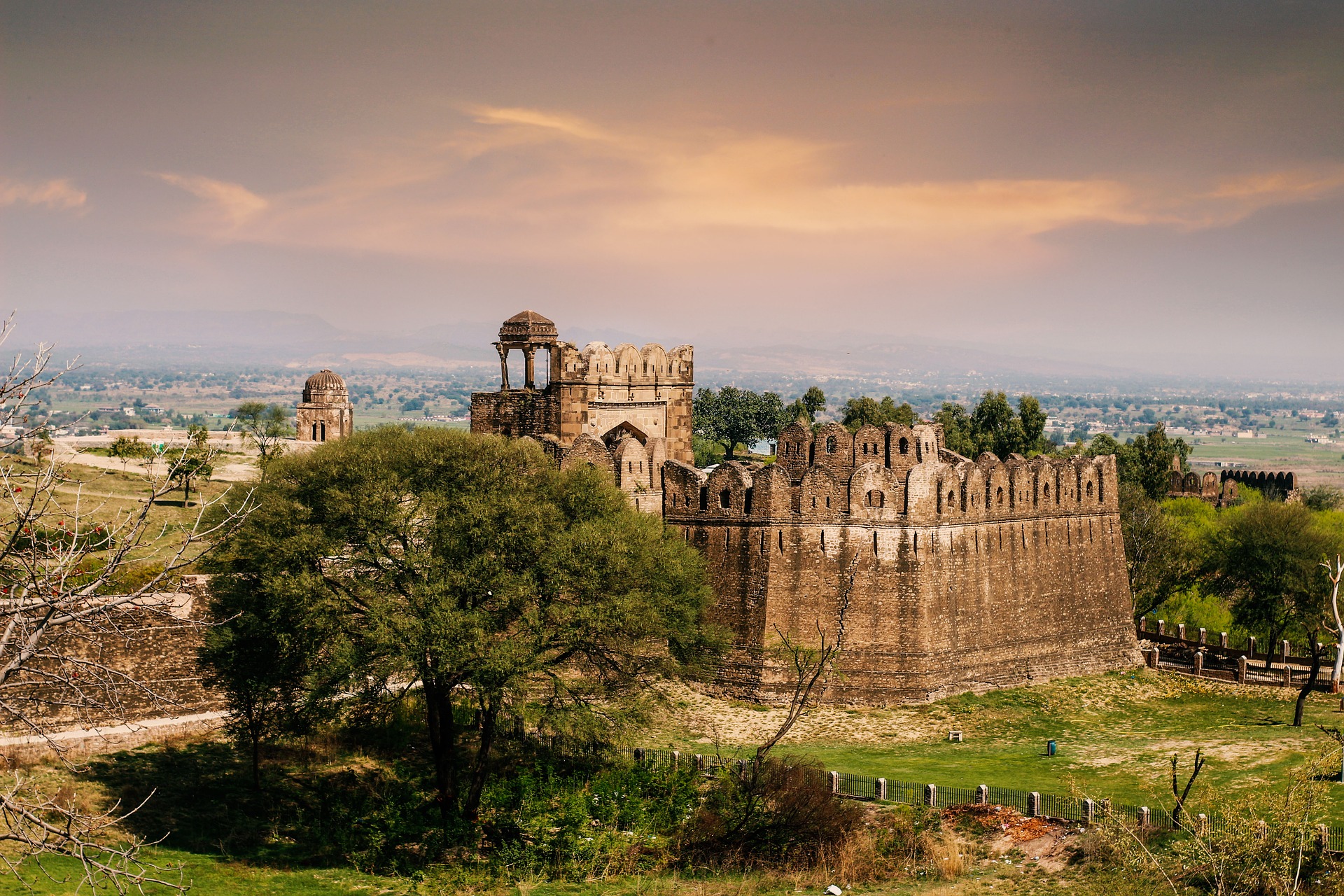 historical tourism in pakistan